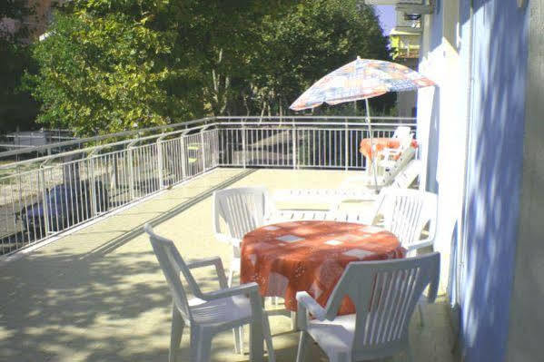 Hotel Luna Rossa Rimini Zewnętrze zdjęcie